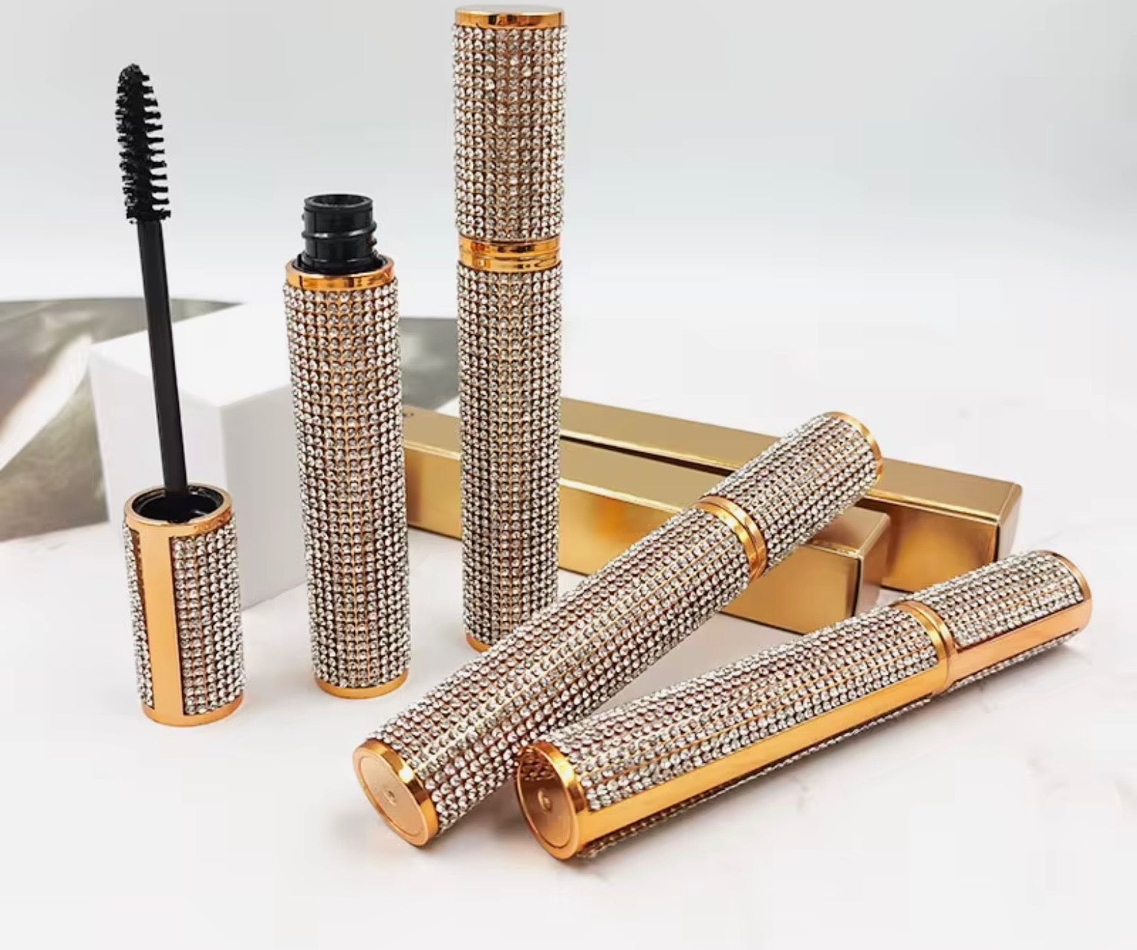 Clear Diamond Luxe 4D Fiber Waterproof Mascara